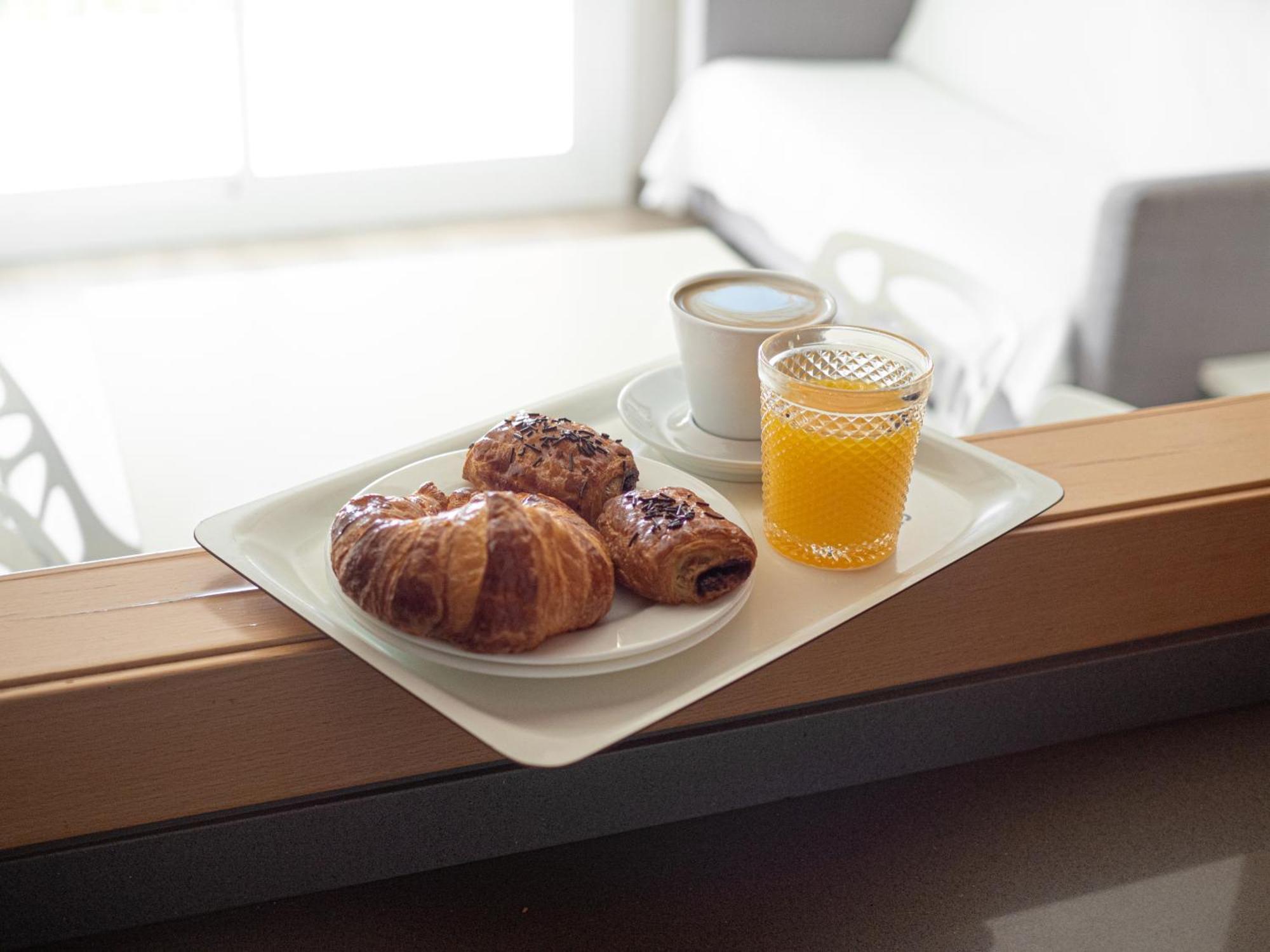 Aparthotel Solifemar Castelldefels Luaran gambar