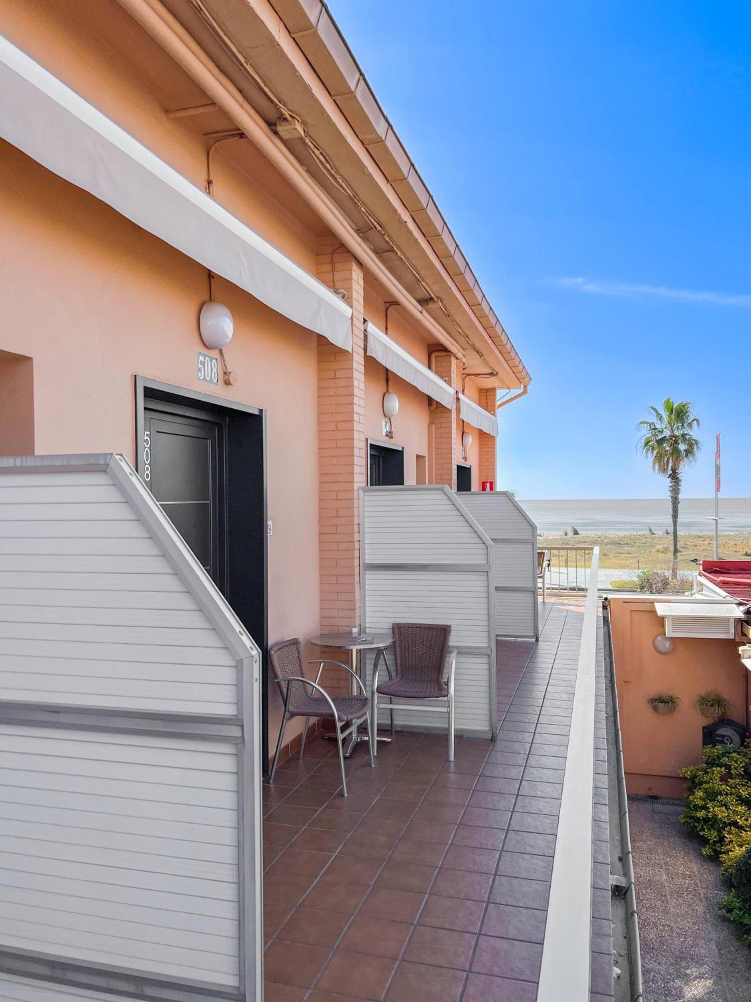 Aparthotel Solifemar Castelldefels Luaran gambar