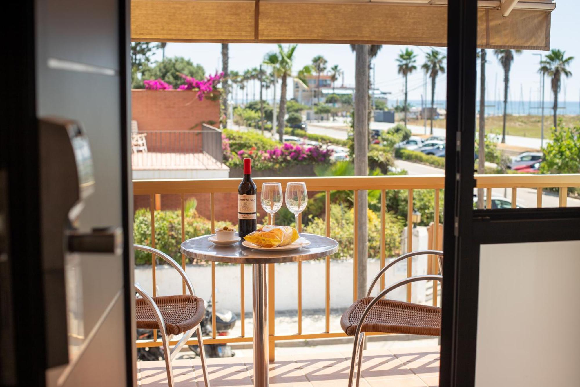Aparthotel Solifemar Castelldefels Luaran gambar