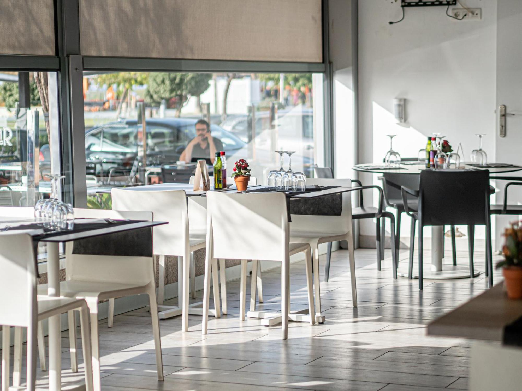 Aparthotel Solifemar Castelldefels Luaran gambar