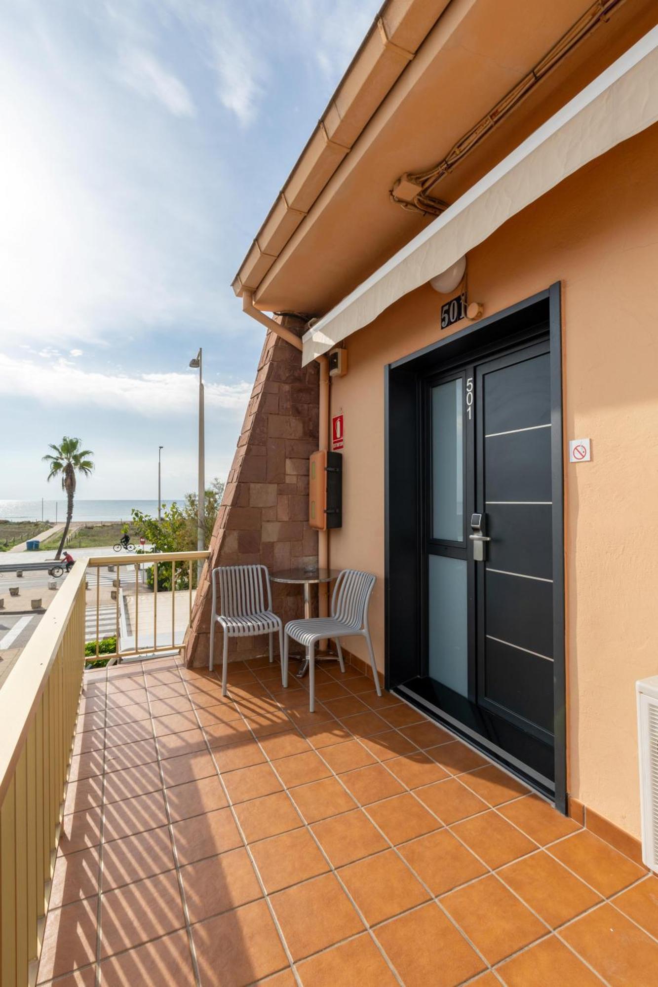 Aparthotel Solifemar Castelldefels Luaran gambar
